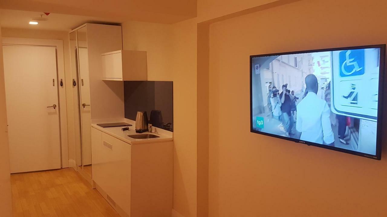 Deluxe Hotel Room In The Heart Of Batumi Orbi City A Block Екстериор снимка